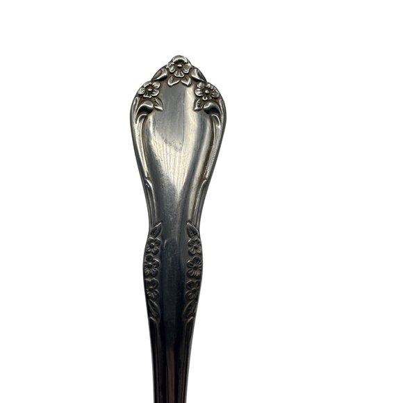 Wm. Rogers Deluxe Stainless Oneida Ltd. Floral Patterned Sauce Ladle - Picture 5 of 5